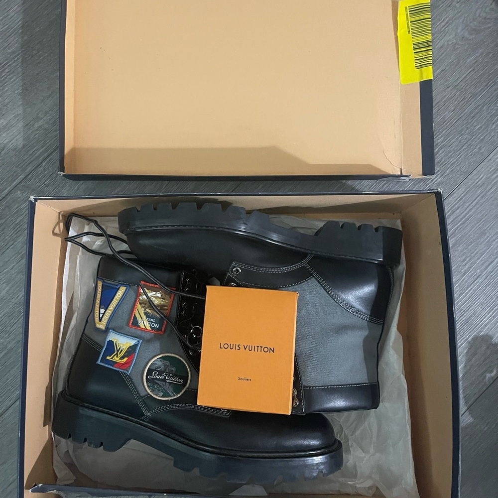 Louis Vuitton Black and Gray Leather Boots